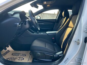 Mazda 3 2.0 Skyactiv-G122 Led, Head UP, adaptivny tempomat - 7