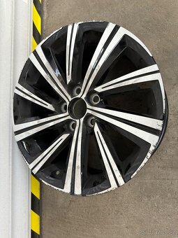 Levé přední světlo+disk Toyota Corolla E21 - 7