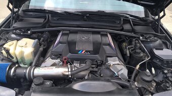 BMW 840CI - 7