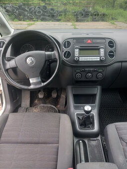 Prodám Volkswagen Golf Plus 1.4 59kw havarovany 71000km - 7