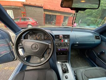Mercedes C180 - 7