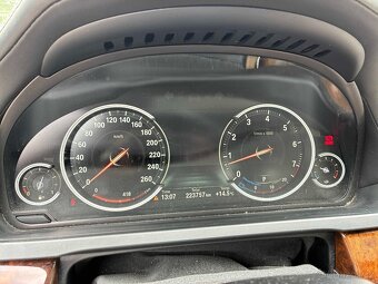 BMW 750Li F02 LCI m paket - 7