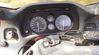 Honda 1100 ST Pan european - 7