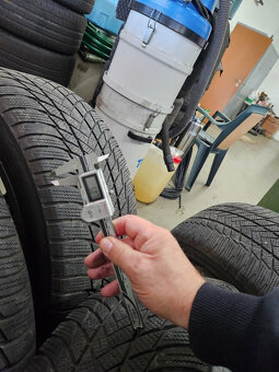 Prodám Originální sadu alu kola Bmw R20 z BMW X5 g05 x6 g06 - 7