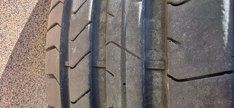 245/45/19 Pirelli P ZERO 102Y - 7