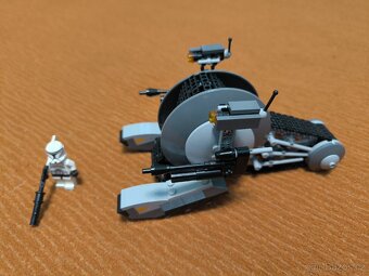 LEGO Star Wars 75015 Tankový droid Aliance - 7
