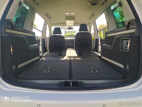 VW SHARAN 2:0TDI-7 MÍST-AUTOMAT - 7