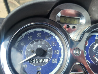 Piaggio Beverly 250 - 7