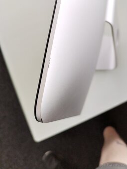 iMac (21.5-inch, late 2015) 8GB RAM, 1T HDD - 7
