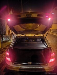 Prodám c 204 combi 320 4matic - 7