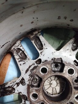 Kola BMW s pneu 195/65 R15 - 7