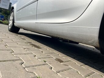 Prodám Golf 5 2.0 TDI 103 KW R.V 2005 - 7
