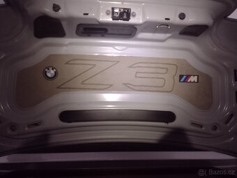 Predám tapacir zadnej kapoty na BMW Z3 - 7