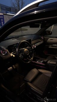 MERCEDES GLB 180D - 7