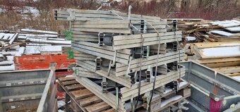 Křížové hlavy a stojky - 7