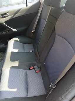 Lexus is 220d - 7