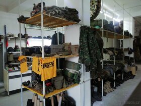 Bazar NEJEN vojenské výstroje - 7