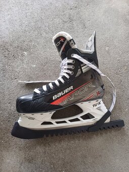 Prodam brusle Bauer Vapor X3 - 7