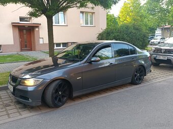 BMW e90 320 d - 7