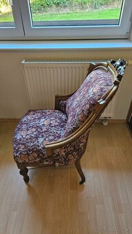 Starožitný nábytek - 7