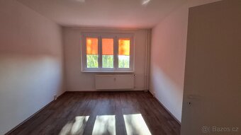 Pronájem bytu 1+1 ve 3.patře v ulici Školní pěšina,Chomutov - 7