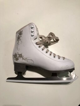 Dívčí zimní brusle - 7