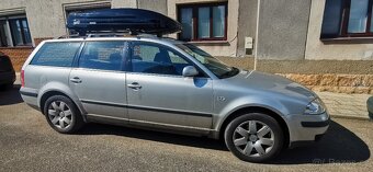 Střešní box Hakr 400, Thule 700. - 7