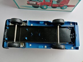 Plechové auto Simon - mrazírny IGRA, stará hračka ČSSR - 7