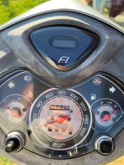 Prodám Honda PS125i - 7