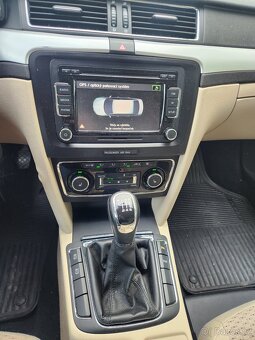 Škoda Superb II 2,0 TDi 140 PS Elegance 2010 Webasto, šíbr - 7