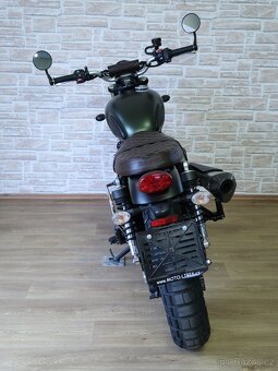 Triumph Street Scrambler 7500km, výfuk Vance Hines - 7