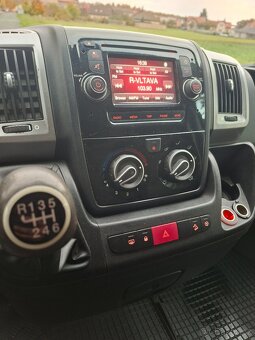 Prodám Fiat ducato 2.3  109 kw chlaďak - 7