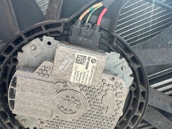 Přední chladičová stěna BMW F10/F11 520d - 7