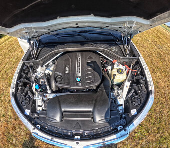BMW X5 4.0D - 7