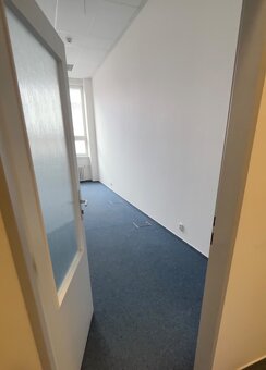 PRONÁJEM  KANCELÁŘE V CENTRU PRAHY - bez provize - 7