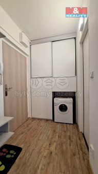 Pronájem bytu 1+kk, 36 m², Hradec Králové, ul. Severní - 7