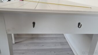 Jídelní stůl a 4 židle - 7