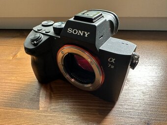 Sony A7 III - 7