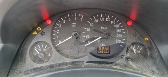OPEL CORSA 1.0 i r.v.2000 nekorodovaná přeskočený rozvody - 7