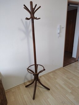 VĚŠÁK TON DŘEVĚNÝ KVALITNÍ PÚV.CENA=3.800,- - 7