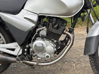 Yuki 125 Sport - 7