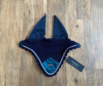 Equestrian Stockholm Emerald VS - 7