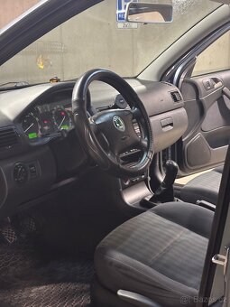 Škoda Octavia Tour 1.6 MPI - 7