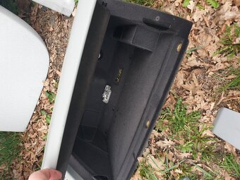 Stropnice a díly interiéru na Audi A7  2011 - 7