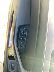 Volkswagen Passat 2,0 Full LED Highline DSG TK do 2/26 - 7