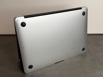 Macbook Air 13'' 2017 / i5 / 8GB / 128GB SSD / DPH - 7