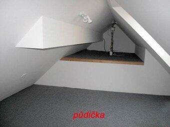 Pronájem podkrovního bytu 3+kk ve Svitavách na nám. Míru - 7