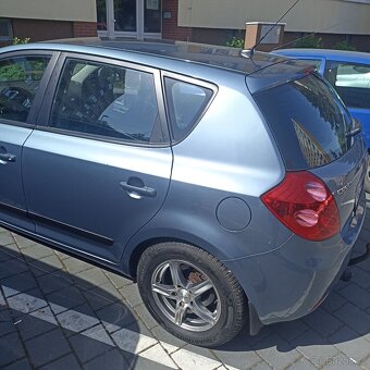 Prodám Kia Ceed 1,4 - 7