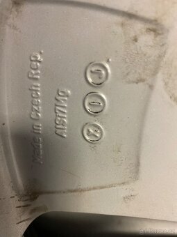 5x100 R17 7J ET46 Originál Seat + 215/40 R17 Nexen (2023) - 7