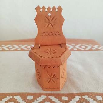 - + - + - Retro věci různé - + - + - - 7